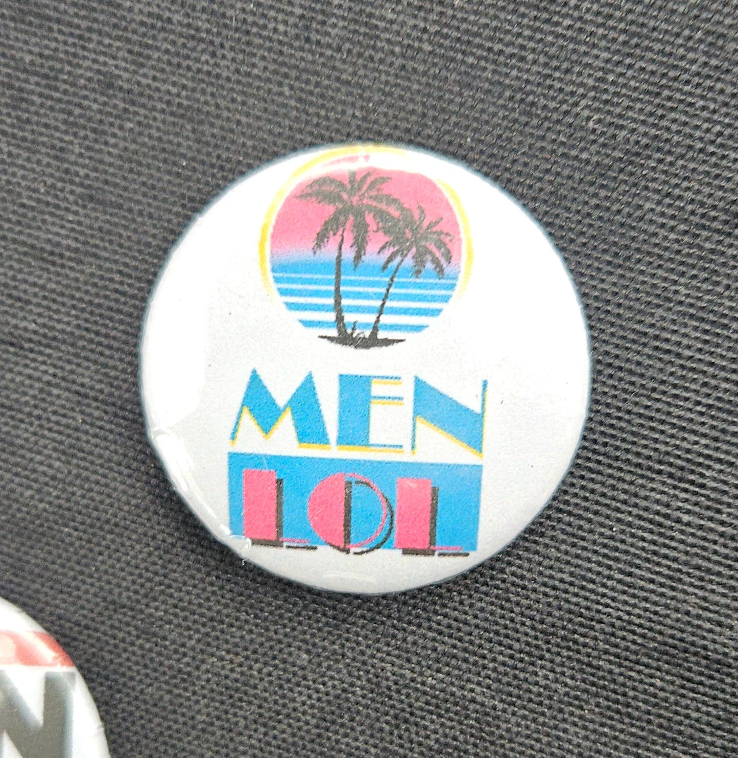 Button MEN LOL